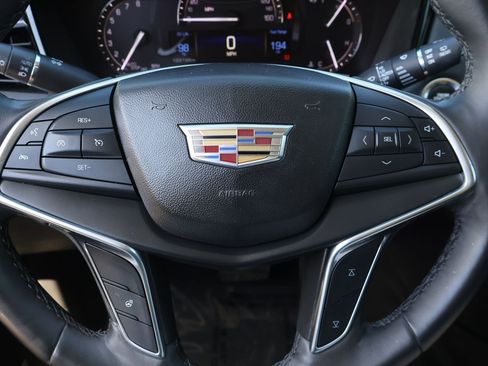 Used 2018 Cadillac XT5 Luxury w/ LPO, Wheel Lock Package image 20