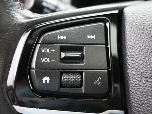 Used 2025 Honda Odyssey Sport-L image 19