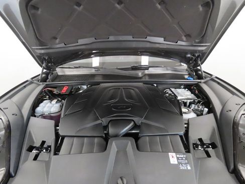 Certified 2026 Porsche Cayenne S AWD/4WD image 51