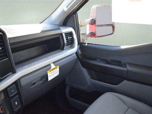 New 2026 Ford F350 XL w/ XL Chrome Package image 9