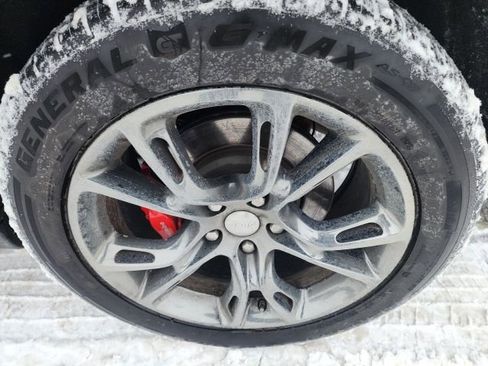 Used 2014 Jeep Grand Cherokee SRT image 5