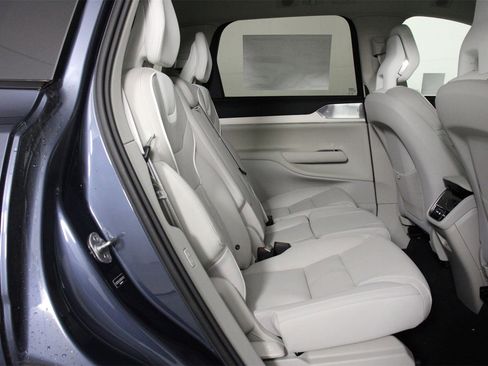 New 2025 Volvo EX90 Ultra image 11