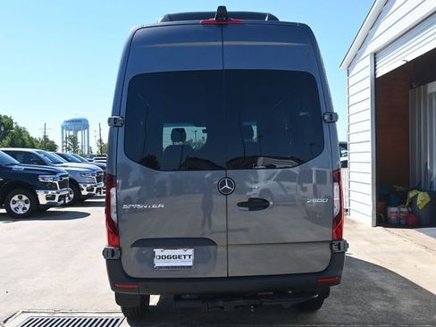 New 2025 Mercedes-Benz Sprinter 2500 image 9