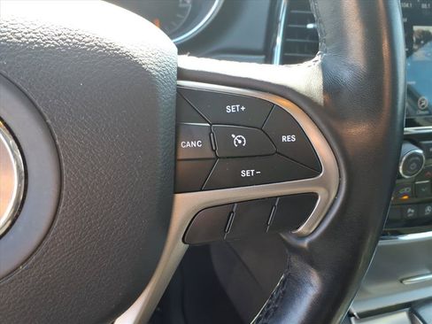 Used 2021 Jeep Grand Cherokee Limited AWD/4WD image 26