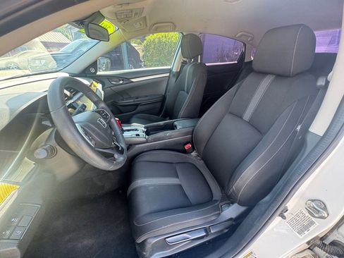 Used 2019 Honda Civic LX image 9