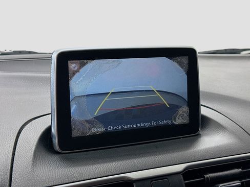 Used 2016 MAZDA MAZDA3 i Sport w/ Preferred Equipment Package image 23