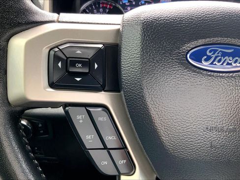 Used 2022 Ford F250 Lariat w/ Lariat Value Package AWD/4WD image 24