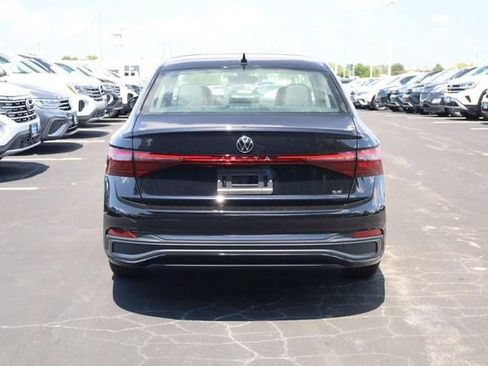 New 2026 Volkswagen Jetta SE FWD image 5