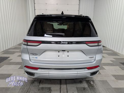 Used 2022 Jeep Grand Cherokee Summit image 3