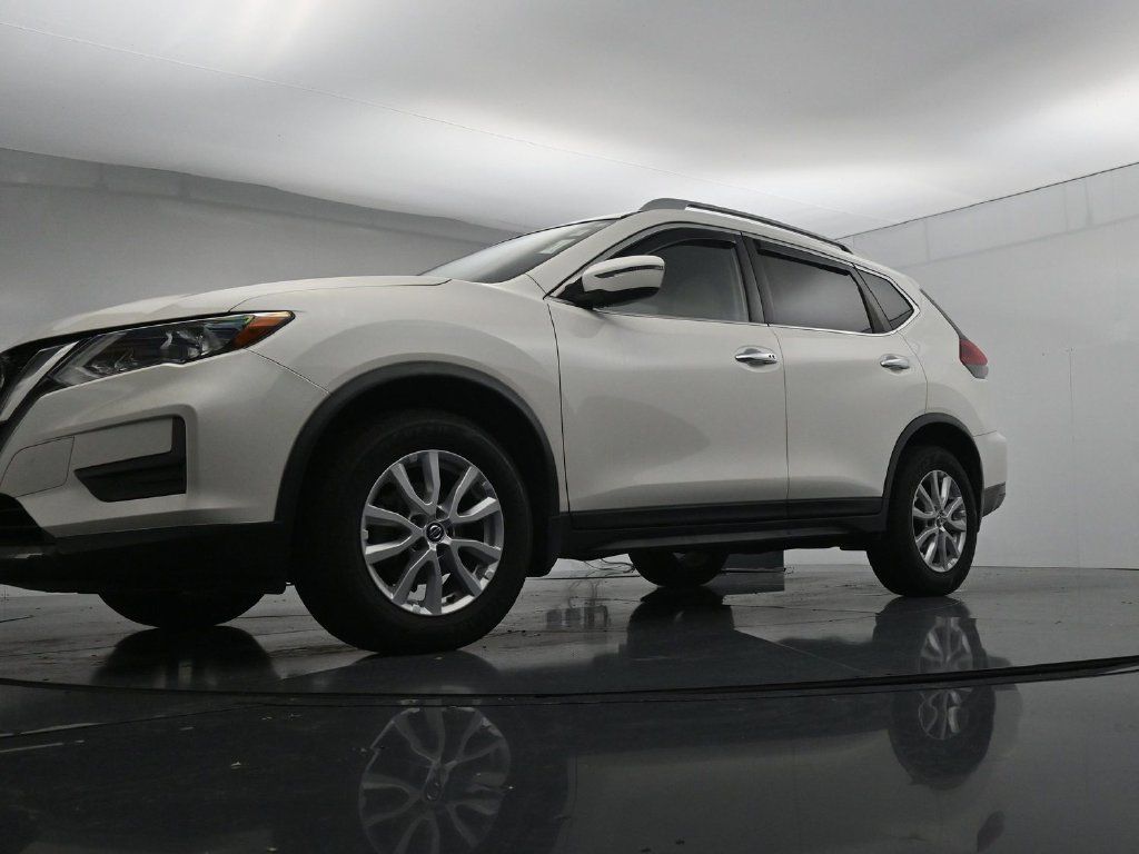 Used 2018 Nissan Rogue SV AWD/4WD image 34