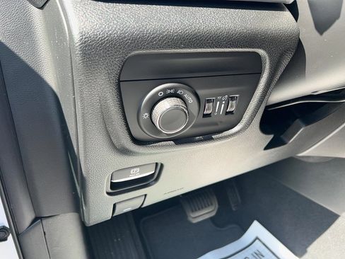 New 2026 Jeep Grand Cherokee Altitude AWD/4WD image 23