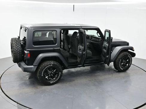 Used 2022 Jeep Wrangler Unlimited Sport image 41