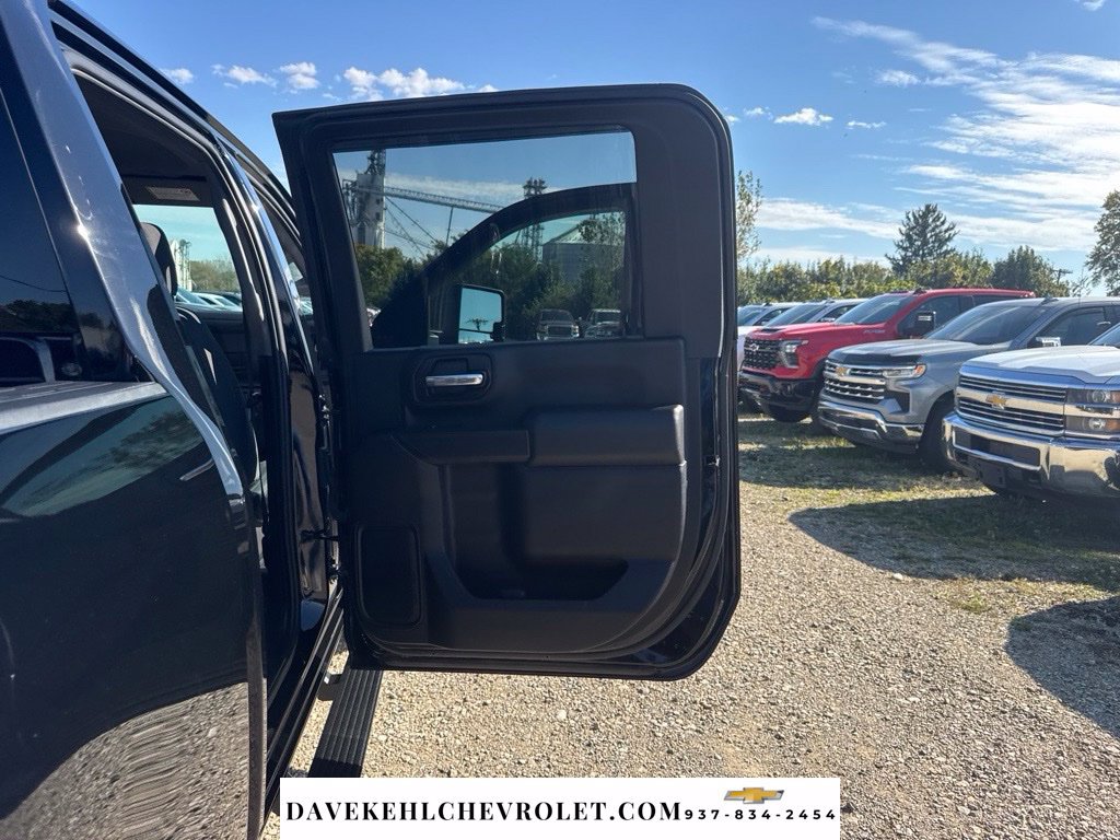 Used 2021 Chevrolet Silverado 2500 Custom w/ Custom Value Package AWD/4WD image 23