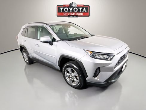 Certified 2022 Toyota RAV4 LE image 1