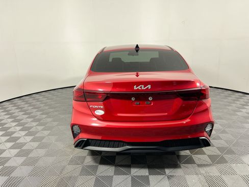 Certified 2023 Kia Forte LXS FWD image 4