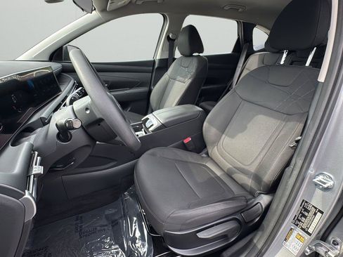 Used 2025 Hyundai Tucson SE FWD image 10