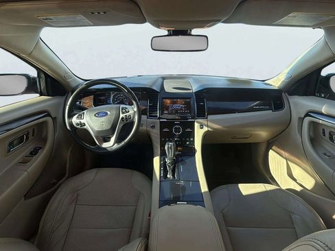Used 2015 Ford Taurus Limited w/ Equipment Group 301A image 9