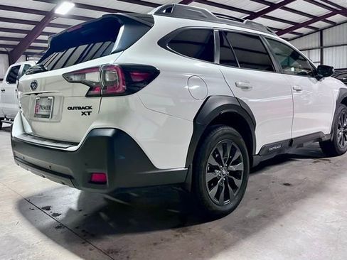 Used 2025 Subaru Outback Onyx Edition XT AWD/4WD image 3