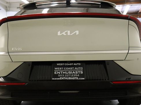 Used 2023 Kia EV6 Wind w/ Wind Technology Package AWD/4WD image 8