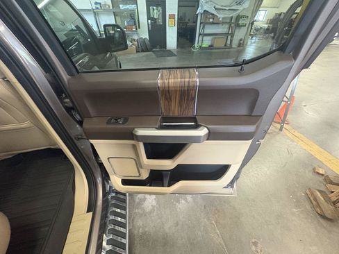Used 2020 Ford F150 Lariat AWD/4WD image 17