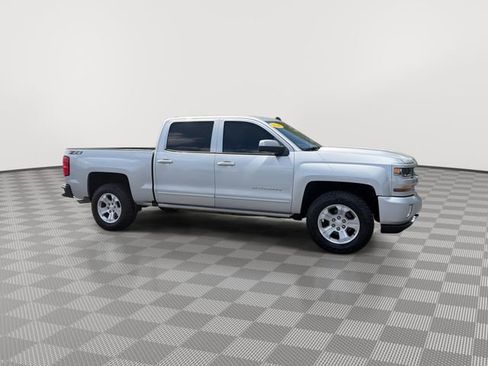 Used 2018 Chevrolet Silverado 1500 LT w/ All Star Edition AWD/4WD image 13