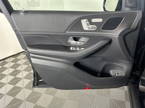 Certified 2025 Mercedes-Benz GLE 450 GLE 450 image 10