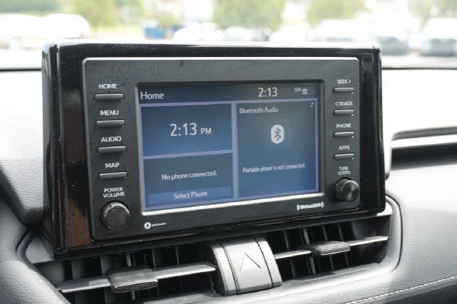 Used 2021 Toyota RAV4 LE FWD image 31