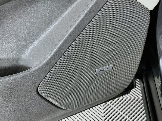 Used 2021 Cadillac XT6 Premium Luxury w/ LPO, Floor Liner Package FWD image 27