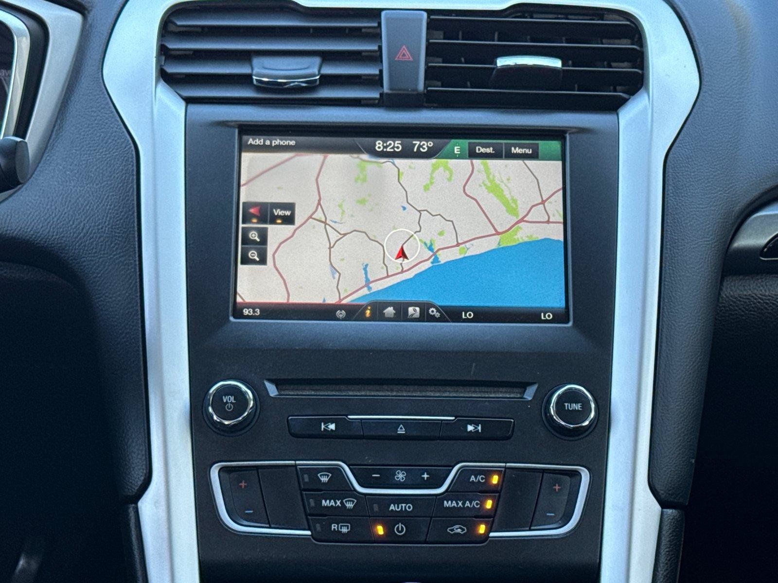 Used 2016 Ford Fusion SE FWD image 22