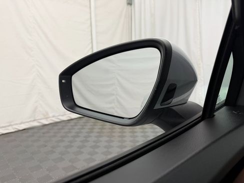 Used 2022 Volkswagen ID.4 Pro S image 17