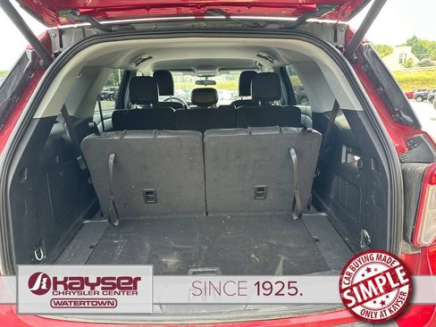 Used 2023 Ford Explorer XLT w/ Equipment Group 202A AWD/4WD image 15