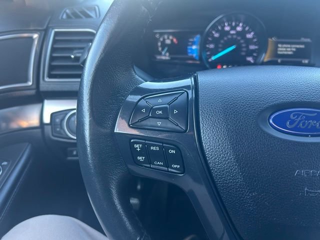 Used 2019 Ford Explorer XLT w/ Equipment Group 202A AWD/4WD image 25