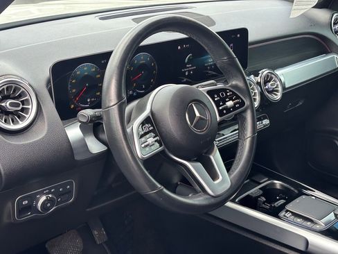 Used 2021 Mercedes-Benz GLB 250 image 8