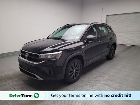Used 2023 Volkswagen Taos S FWD image 1