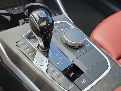 Used 2022 BMW 330i Sedan w/ Driving Assistance Package image 26