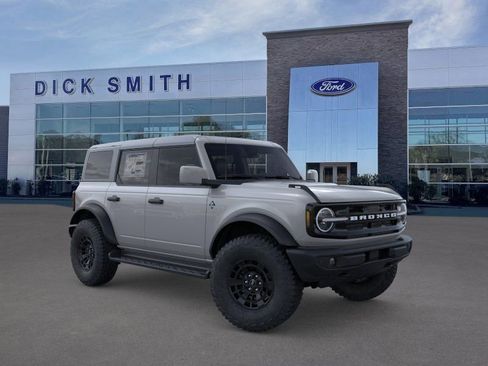 New 2026 Ford Bronco Outer Banks w/ Sasquatch Package image 7