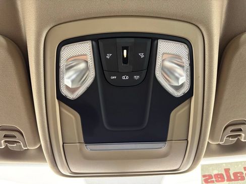 Used 2020 RAM 1500 Big Horn AWD/4WD image 25