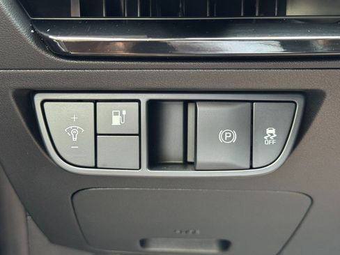 Used 2024 Kia EV6 Light RWD image 17