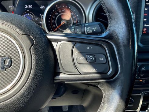 Used 2020 Jeep Wrangler Unlimited Sport image 18