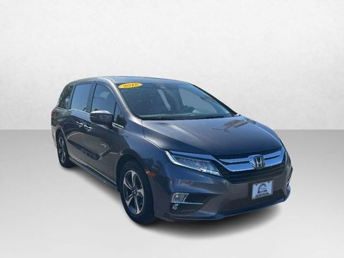 Used 2018 Honda Odyssey Touring image 12