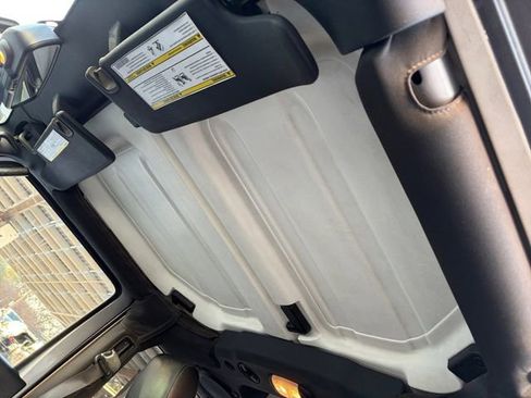 Used 2014 Jeep Wrangler Sport image 11