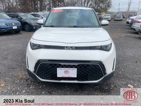 Used 2023 Kia Soul LX w/ LX Technology Package FWD image 24