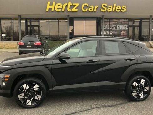 Used 2025 Hyundai Kona SEL image 5