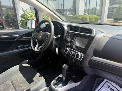 Used 2017 Honda Fit LX image 23