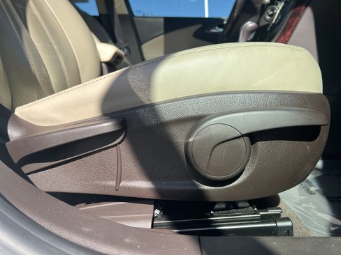 Used 2016 Buick Verano Leather w/ Experience Buick Package FWD image 30