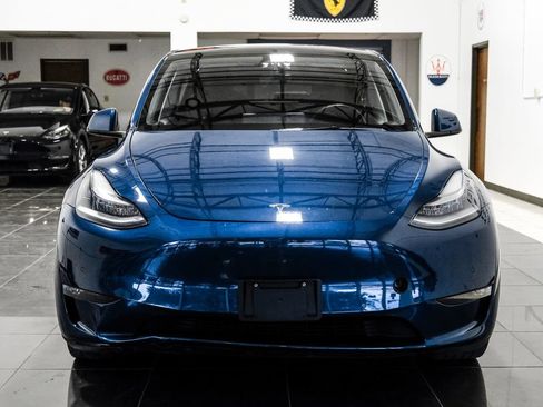 Used 2021 Tesla Model Y Long Range AWD/4WD image 6
