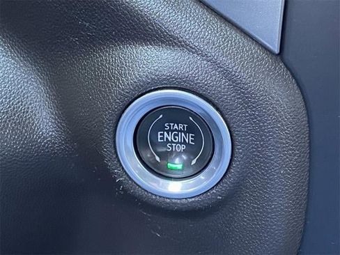 Used 2022 Chevrolet Silverado 1500 LTZ image 31