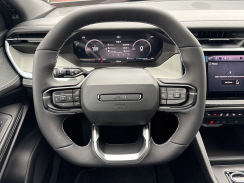 New 2026 Jeep Cherokee Laredo AWD/4WD image 25