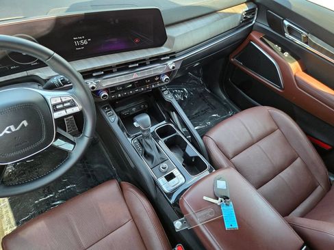 Certified 2024 Kia Telluride SX FWD image 22
