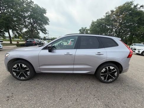 Used 2026 Volvo XC60 B5 Plus w/ Protection Package Premier AWD/4WD image 10